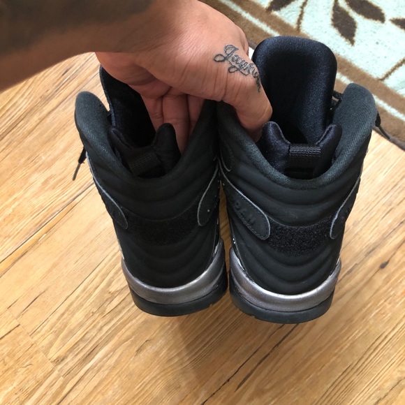 Crime Jordan 8s - Picture 2 of 4